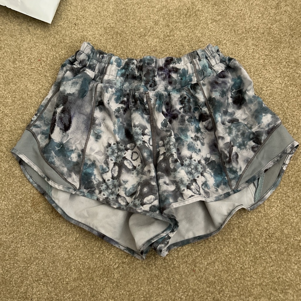 Lululemon Athletica Gray and Blue Athletic Shorts Lightweight and Breathable